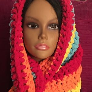 🧶🦋🧣 Rainbow 🌈 bulky crochet hooded scarf